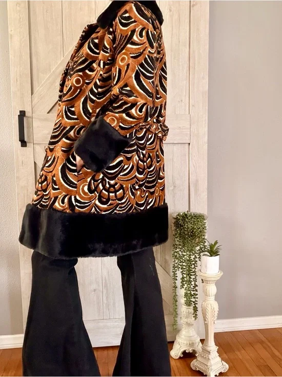 Vintage 60’s Psychedelic Tapestry Coat - Picture 8 of 16